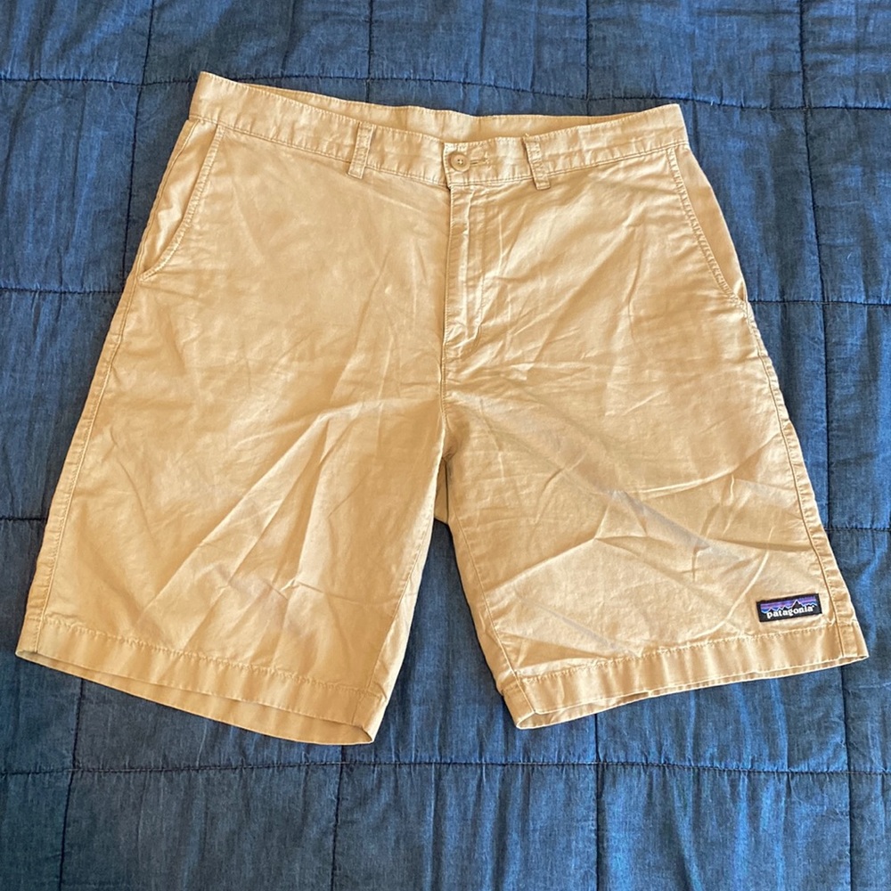 Khaki 34” Patagonia shorts